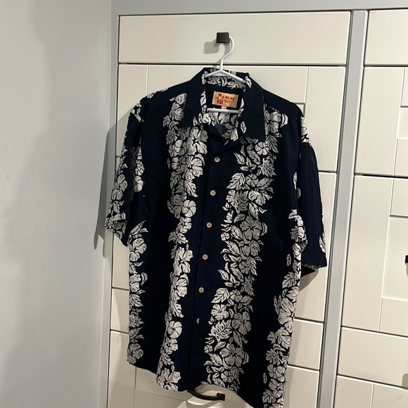 aloha joe Other - Aloha Joe. Hawaiian shirt. Wood type buttons. Navy blue. White. Large.